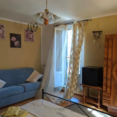 La Degli Elfi Di Casa Porrati לינה וארוחת בוקר Lu (Piedmont)