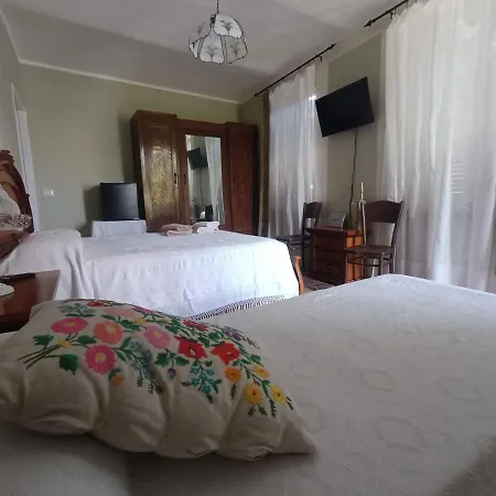 לינה וארוחת בוקר La Degli Elfi Di Casa Porrati