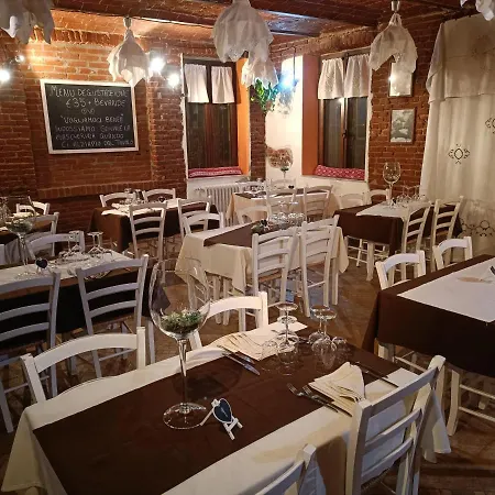 La Degli Elfi Di Casa Porrati לינה וארוחת בוקר Lu (Piedmont)